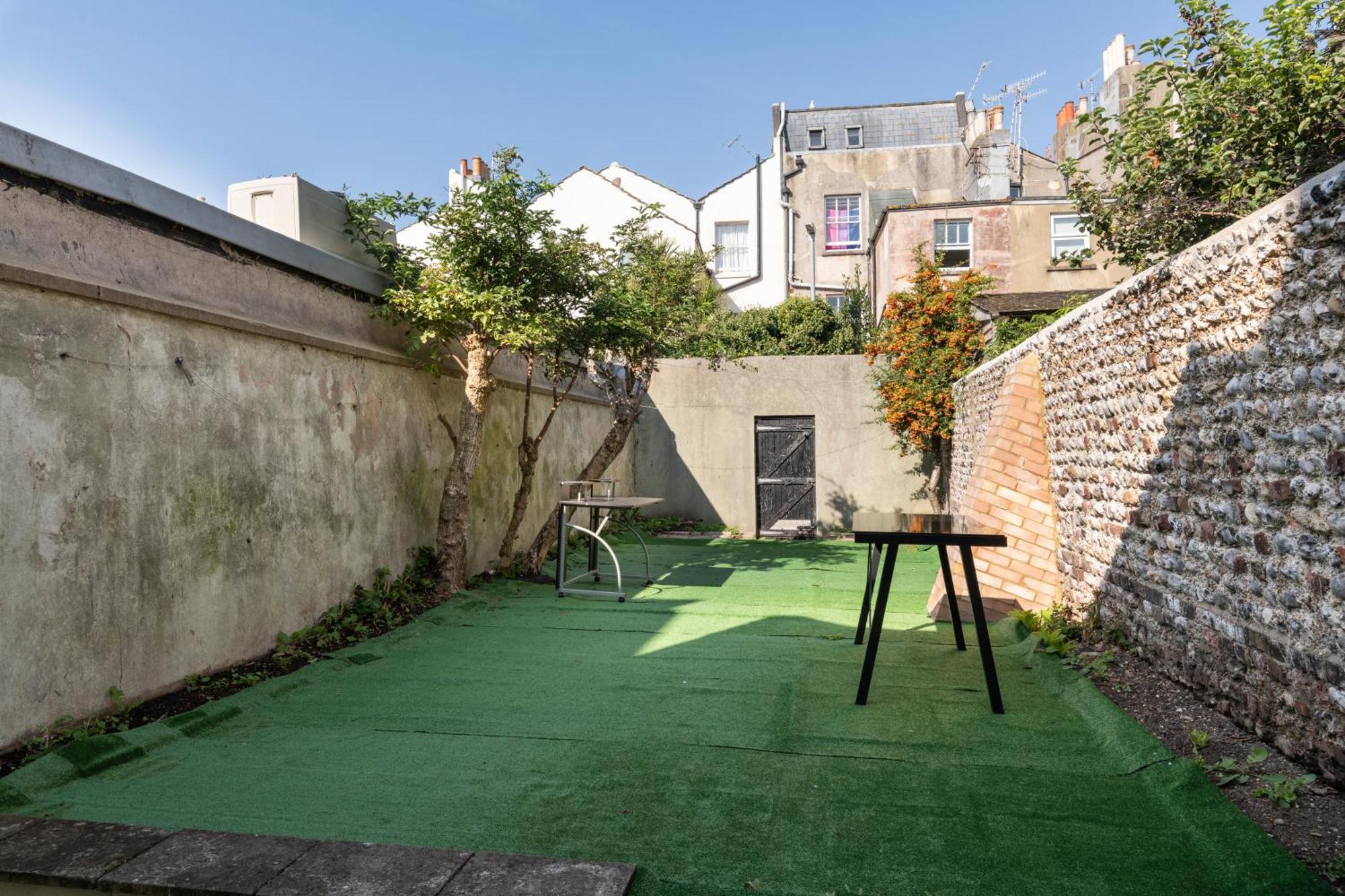 Quality Stay Rooms Brighton Exterior photo